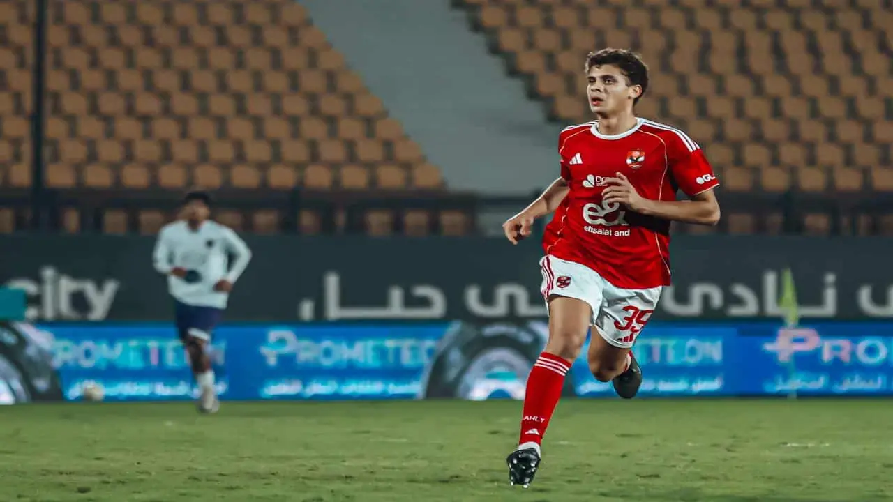 عقبة كبيرة.. سر تعطل صفقة حمزة عبد الكريم مع برشلونة